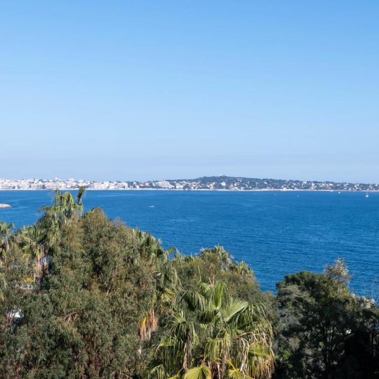 Apartment with Terrace Pool & Beach Access - Appartement - 28