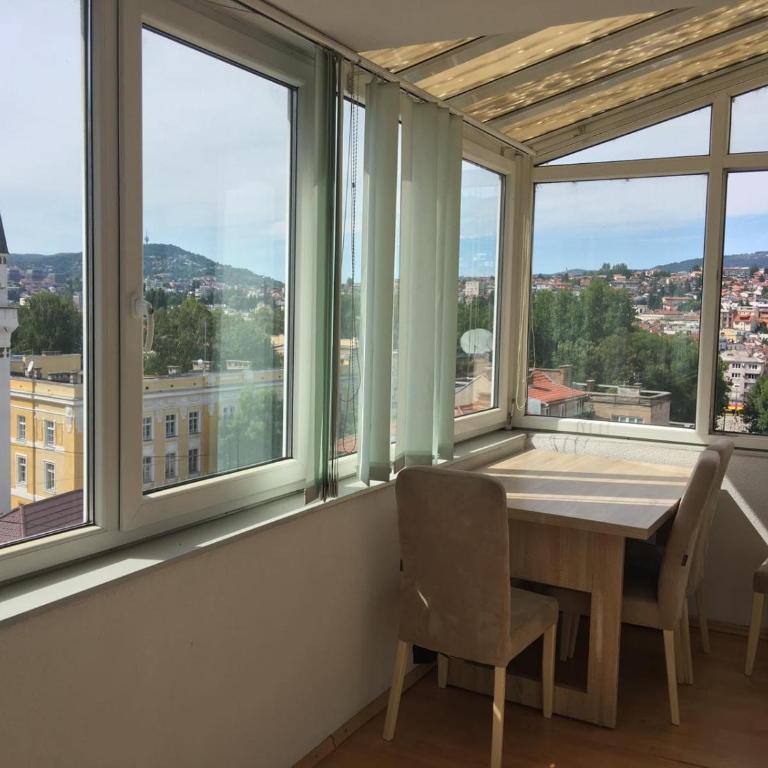 Apartment Old Town -Austrian Square - Apartman sa 2 Spavaće Sobe i Balkonom - 8