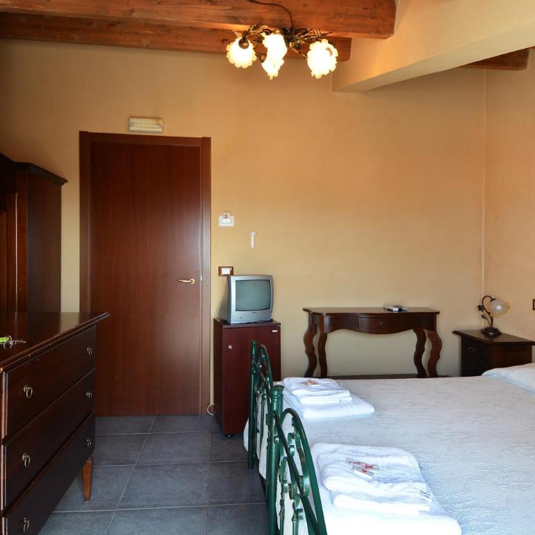 B&B La Castellana - Camera Matrimoniale - 5