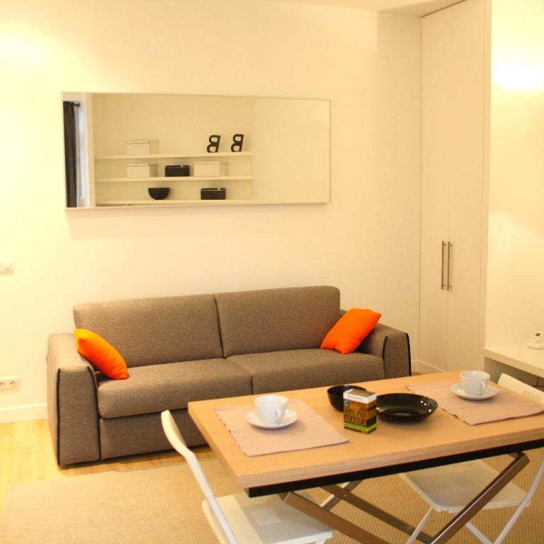 PALAIS ROYAL Paris, rue d'Argenteuil VII - Studio - 1
