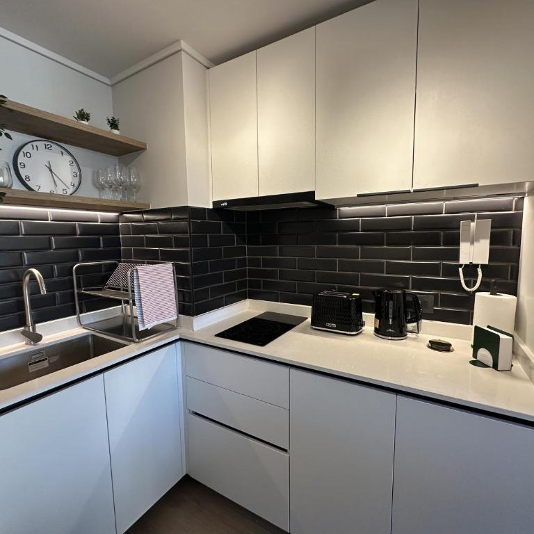 Oceana Suites San Eugenio - One-Bedroom Apartment - 33