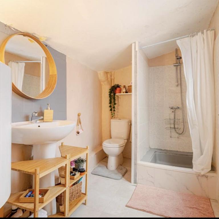 female private room in Montpellier City Center - Chambre Double Économique - 8