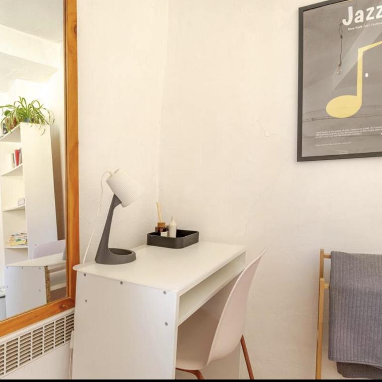 female private room in Montpellier City Center - Chambre Double Économique - 10