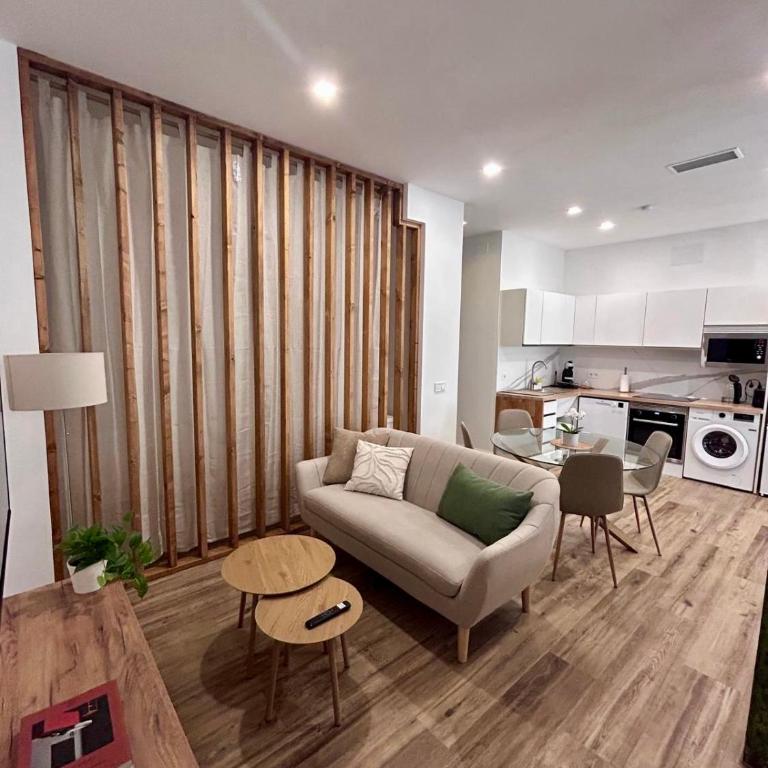 Aires de Valencia - Spacious 2-Bedroom Apartment - Two-Bedroom Apartment - 2