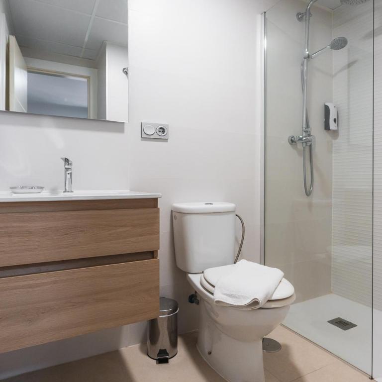 tuGuest Elvira 21 - One-Bedroom Apartment - 75