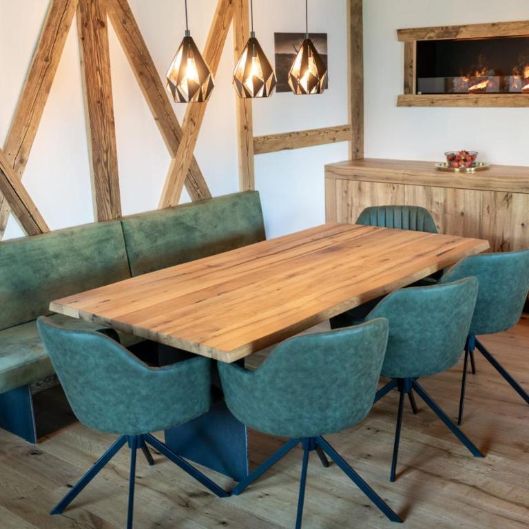 Das Grabnergut - Sommerkarte der Gasteiner Bergbahnen inklusive - Deluxe Apartment mit 2 Schlafzimmern und Gartenblick - 3