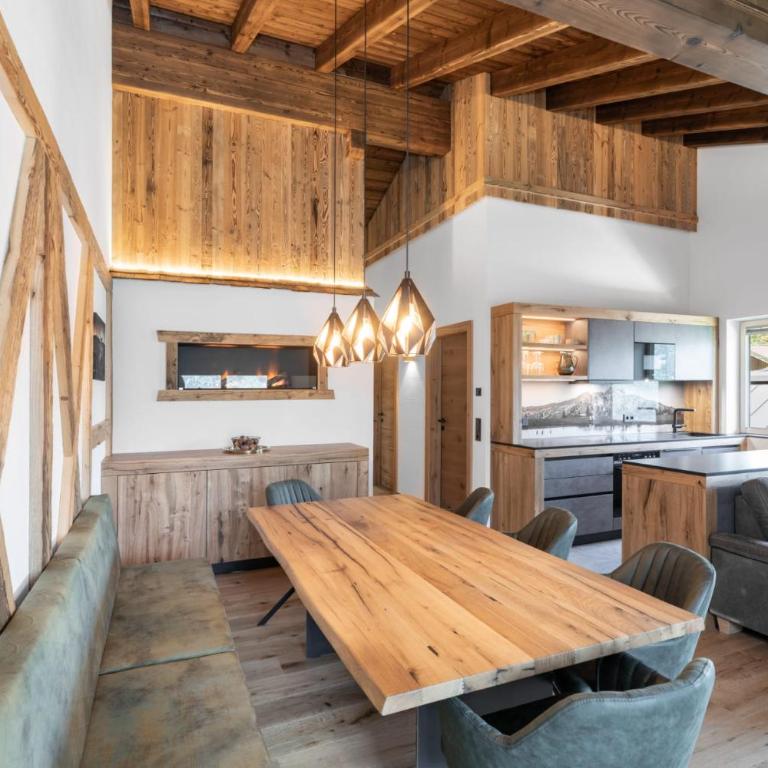 Das Grabnergut - Sommerkarte der Gasteiner Bergbahnen inklusive - Deluxe Apartment mit 2 Schlafzimmern und Gartenblick - 5