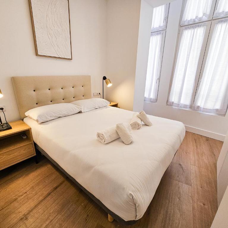 Apartamentos Zaragoza Reconquista 3000 - Two-Bedroom Apartment - 2