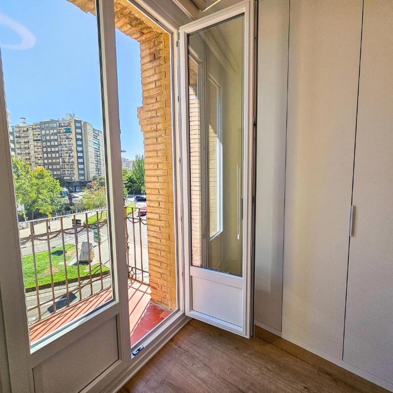Apartamentos Zaragoza Reconquista 3000 - Two-Bedroom Apartment - 17