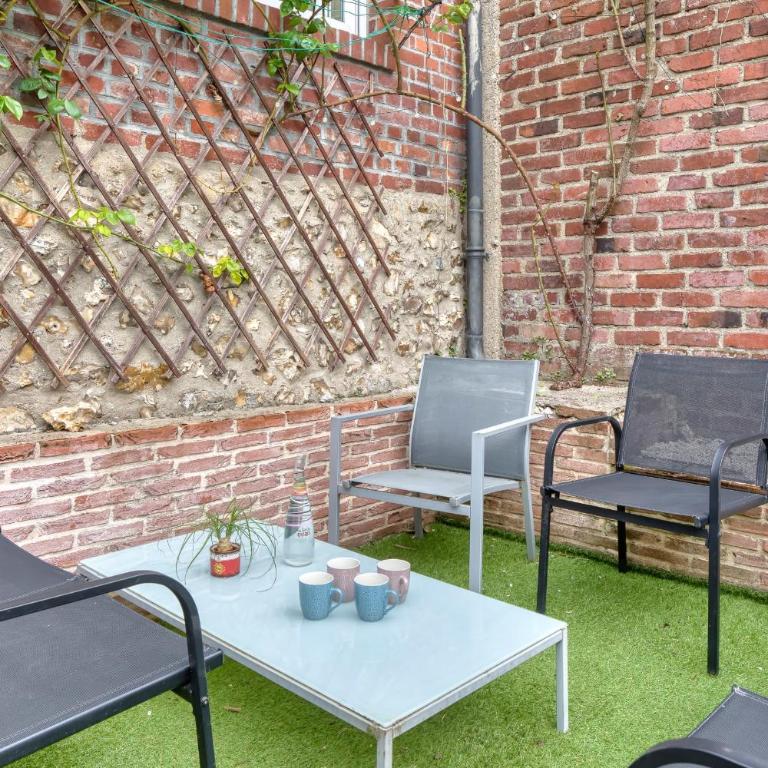 Agapanthes jolie maison de ville à Rouen avec extérieur terrasse - Vacation Home - 37