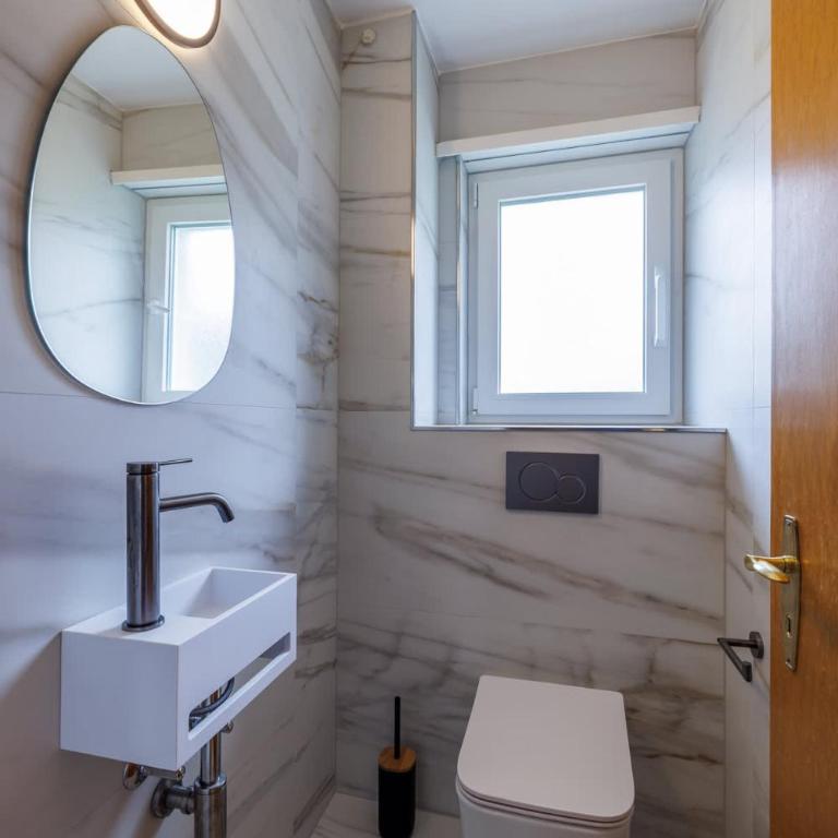 Luxe Davos Residence with Views Private Balcony - Apartment - 5