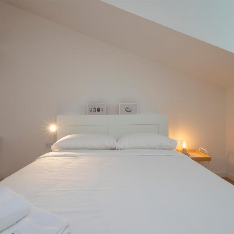 Xenia Milano - 2rooms apt in Via Petrella 4 E - Appartamento con 2 Camere da Letto - 2
