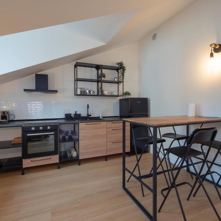 Xenia Milano - 2rooms apt in Via Petrella 4 E - Appartamento con 2 Camere da Letto - 4