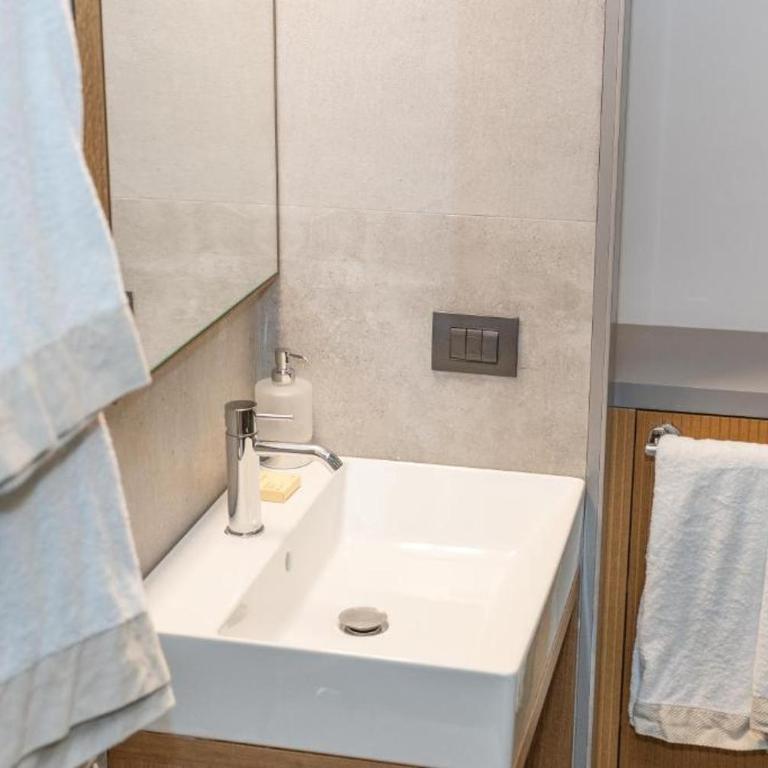 Castel Sant´Angelo Luxury Rooms & Tour - Camera Tripla Comfort - 14
