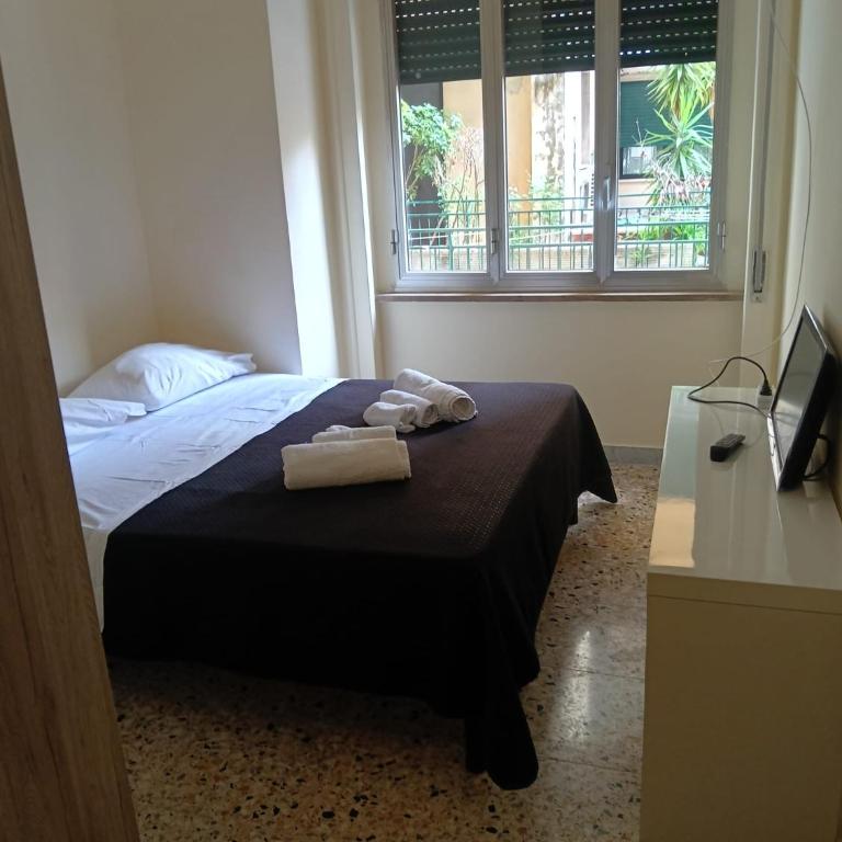 B&B Sansevero Naples - Camera Matrimoniale con Bagno Privato Esterno - 5