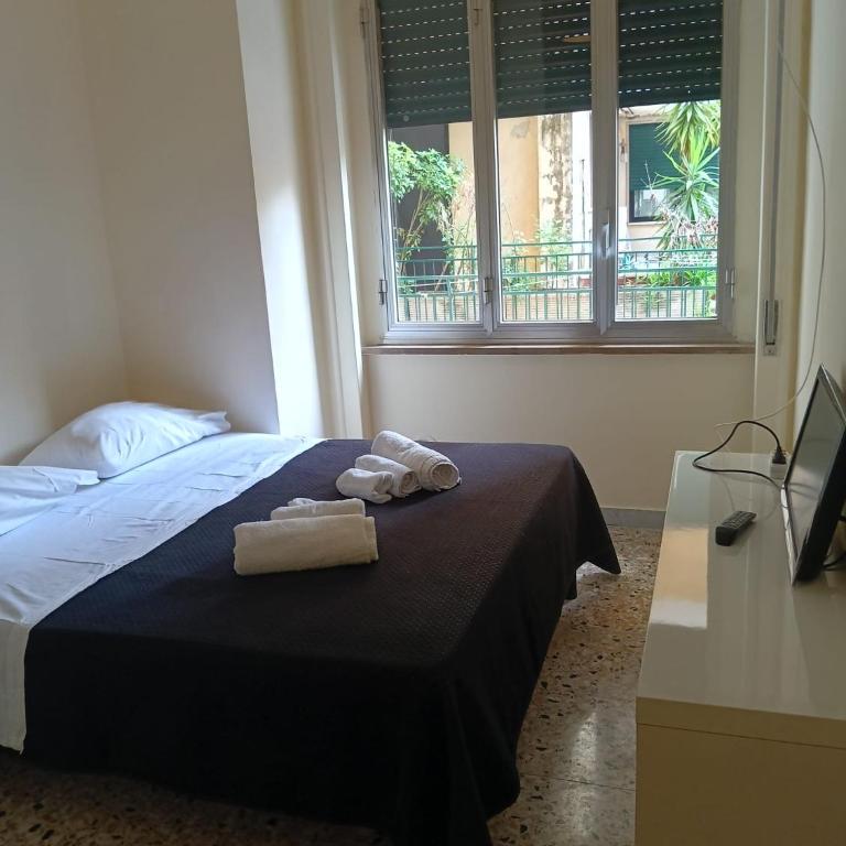 B&B Sansevero Naples - Camera Matrimoniale con Bagno Privato Esterno - 4
