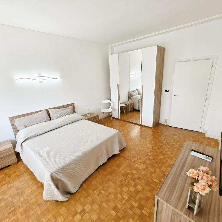 Poerio 7th Floor Jacuzzi Bath Apartment - Appartamento con 2 Camere da Letto - 2