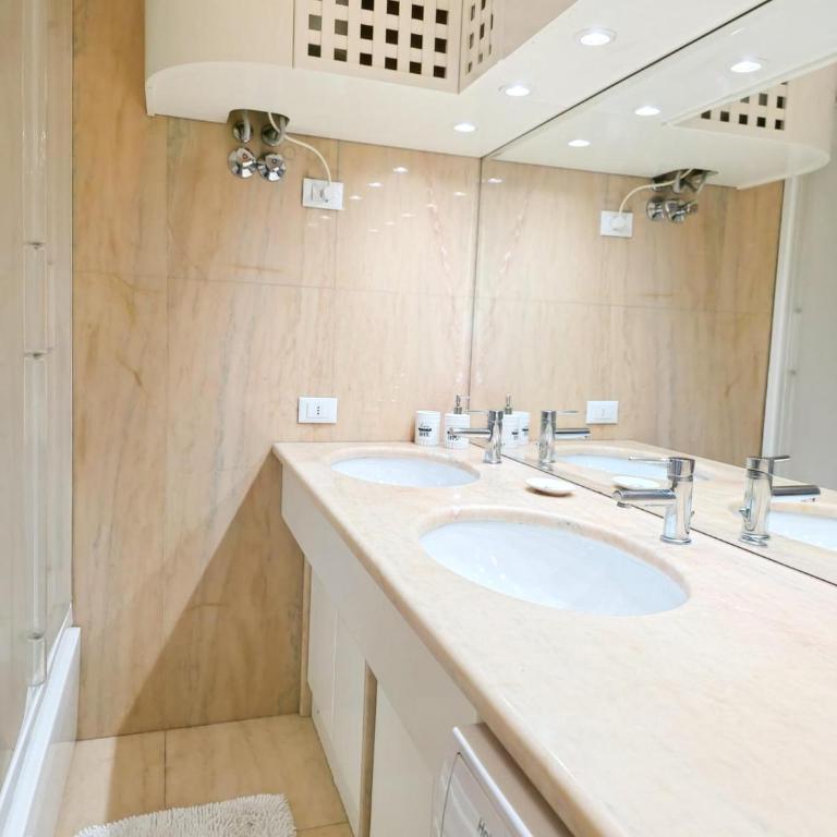 Poerio 7th Floor Jacuzzi Bath Apartment - Appartamento con 2 Camere da Letto - 16