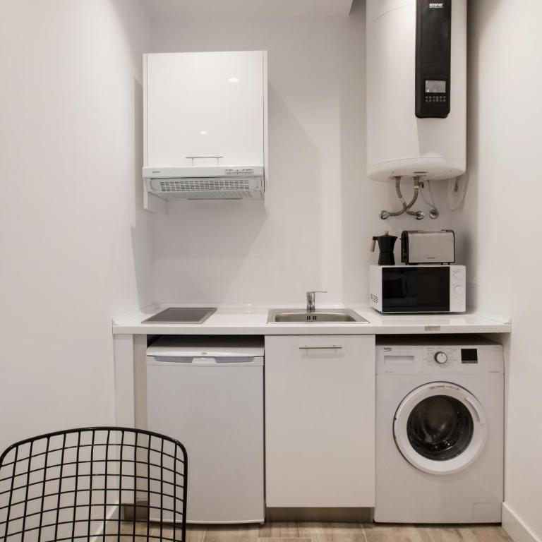 Bilbao Living Lofts - Standard Studio - 18
