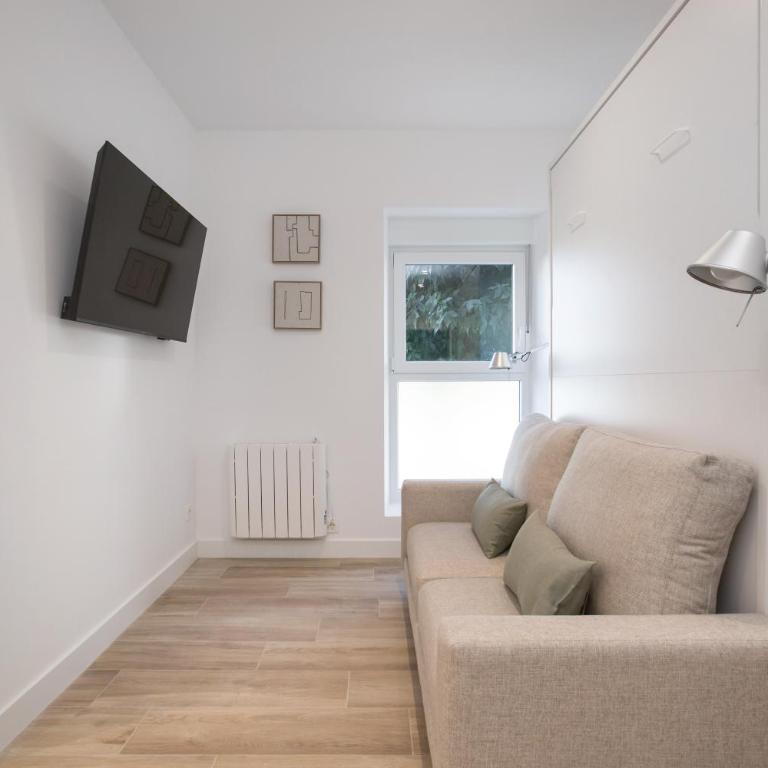 Bilbao Living Lofts - Standard Studio - 3