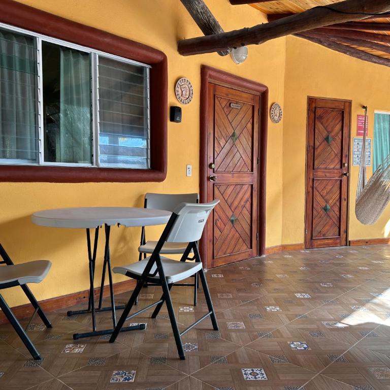 The Diving Lodge Downtown - Superior Suite - 2