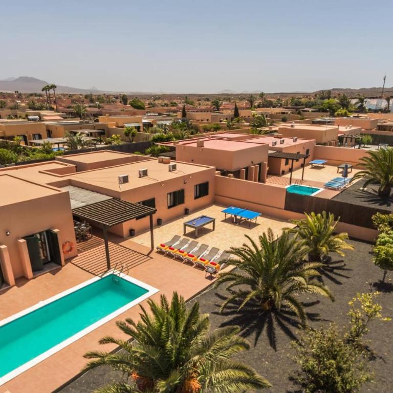 Villa Vista Montana by Villa Plus - Villa - 17