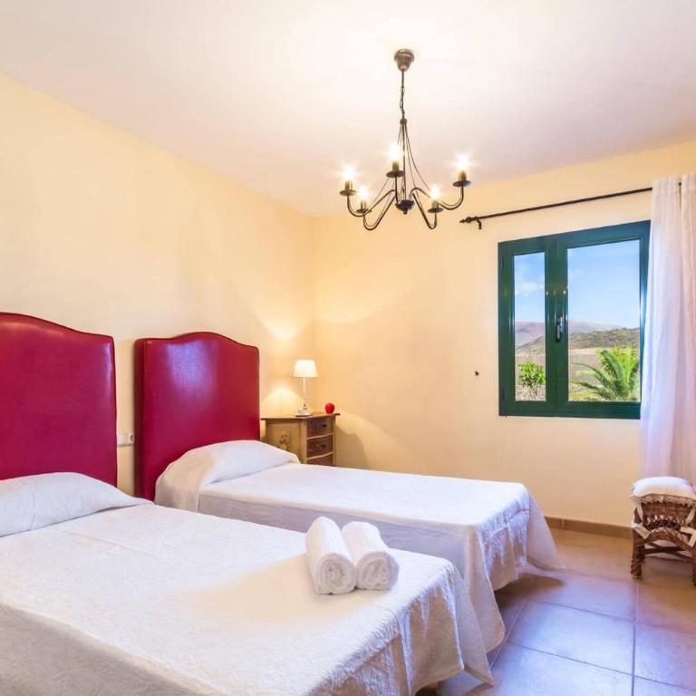 Villa Vista Montana by Villa Plus - Villa - 18
