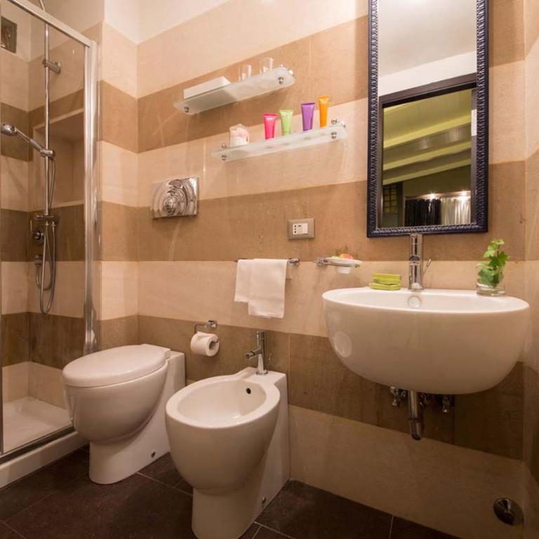 The Inn at the Spanish Steps Luxury Collection - Premium Studio Room - Premium Studio Room Via dei Due Macelli - 5