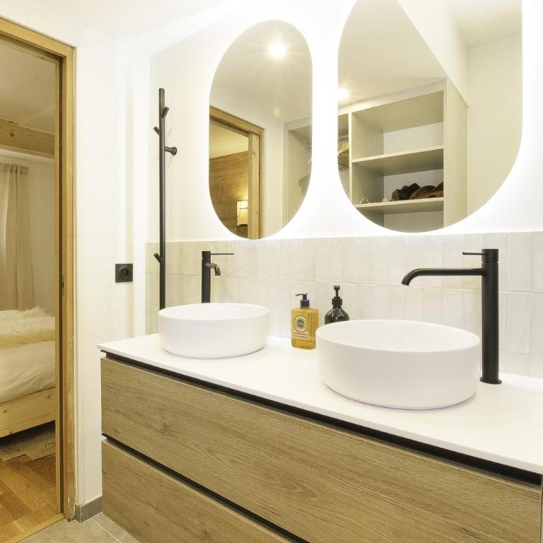 Chalet Béchar Le Magnifique- Garden - Sauna & Jacuzzi - Chalet - 23