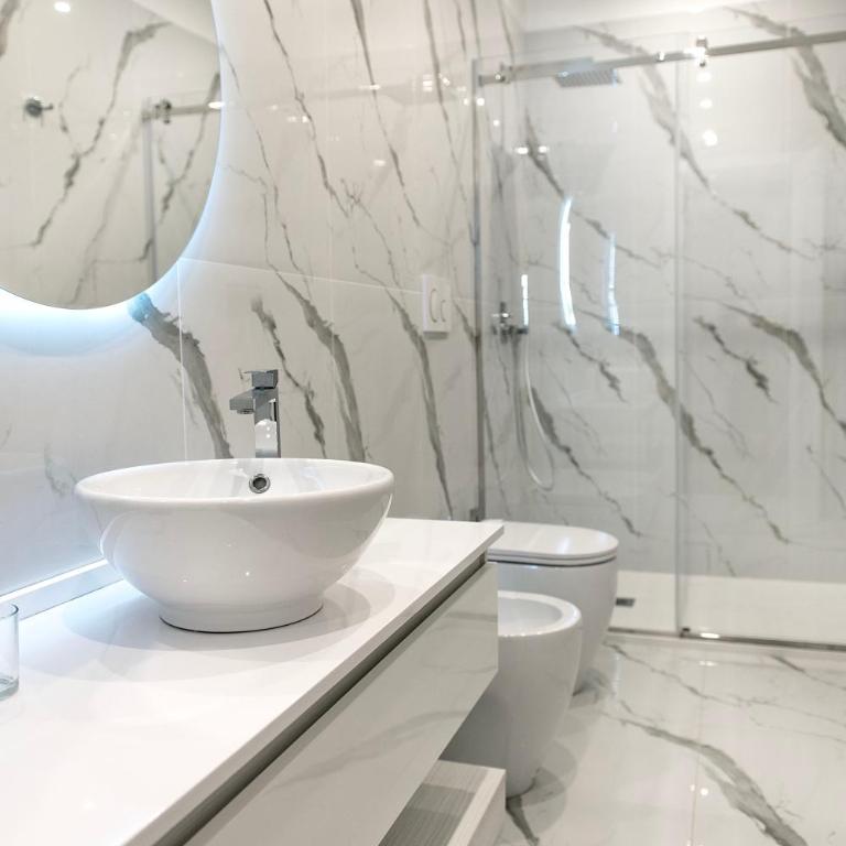 Naples Plaza Duomo - Camera Quadrupla Luxury - 9