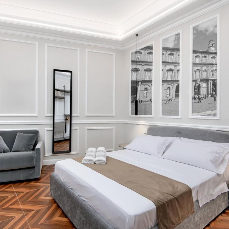 Naples Plaza Duomo - Camera Tripla Luxury - 1