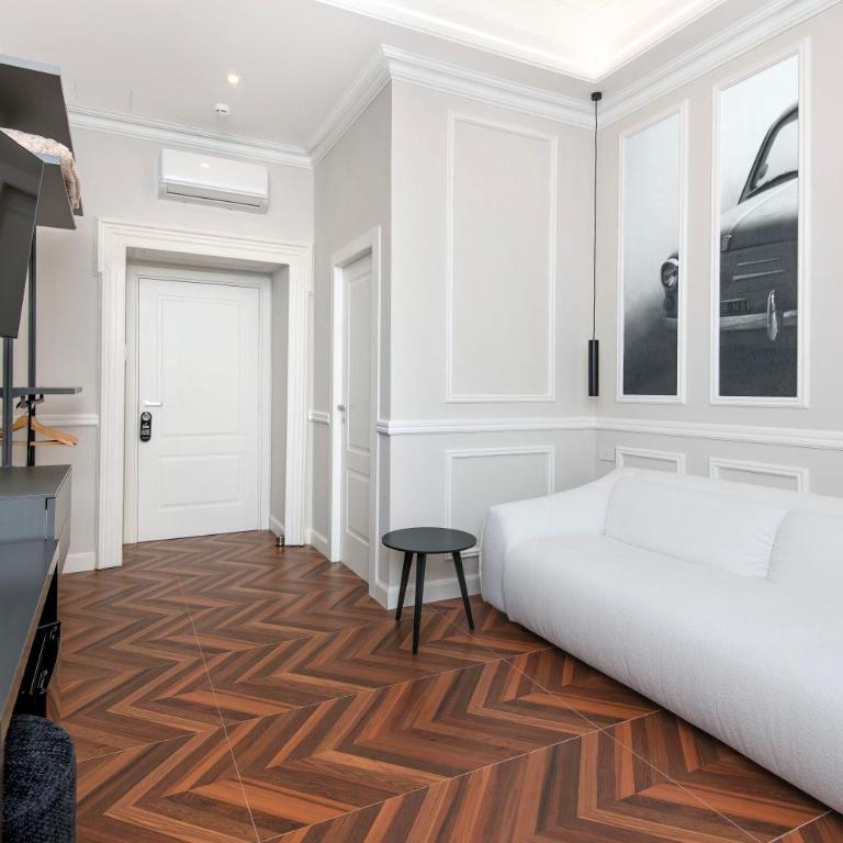 Naples Plaza Duomo - Camera Quadrupla Luxury - 7
