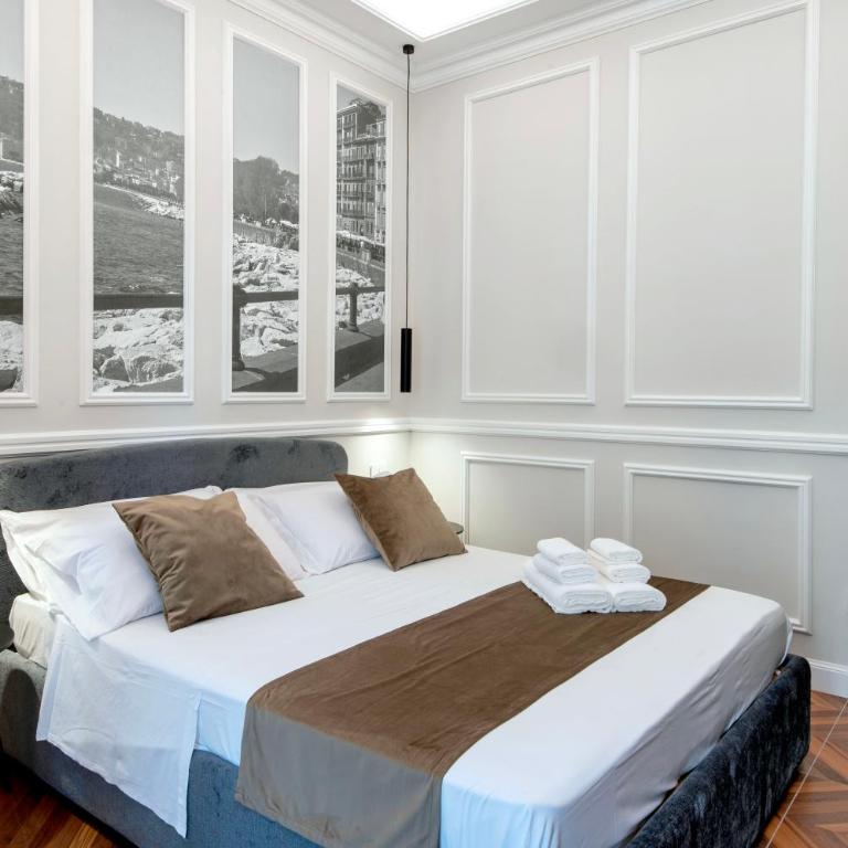 Naples Plaza Duomo - Camera Quadrupla Luxury - 2