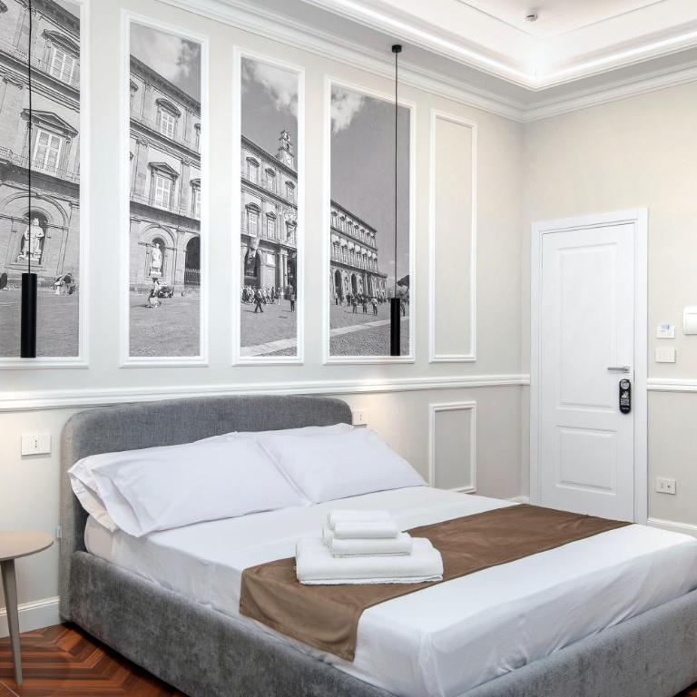Naples Plaza Duomo - Camera Tripla Luxury - 7