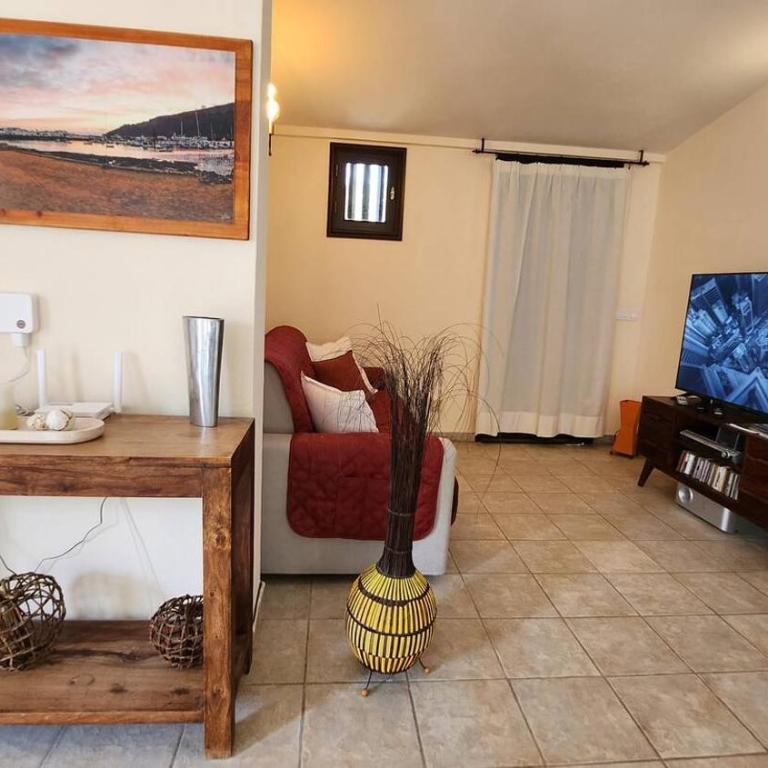 Aurora Mari Villa Your Dream Steps from the Ocean Shore - Three-Bedroom Villa - 11