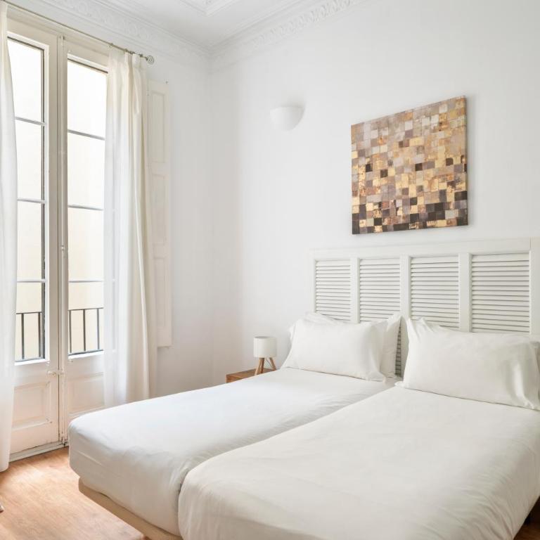 Aspasios Urquinaona Apartments - Five-Bedroom Apartment - 10