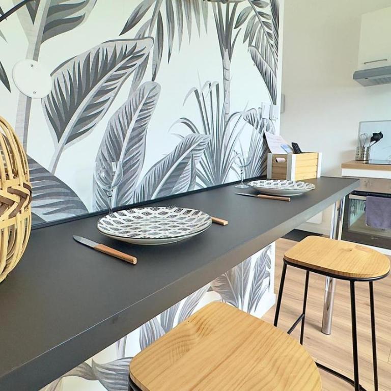 HappyNest Studio - 5 min City Center Station - WiFi - Appartement 1 Chambre - 6