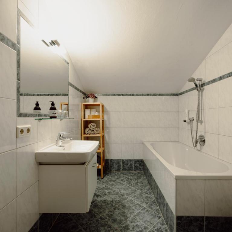 Stadlhof - Apartment mit 1 Schlafzimmer - 3
