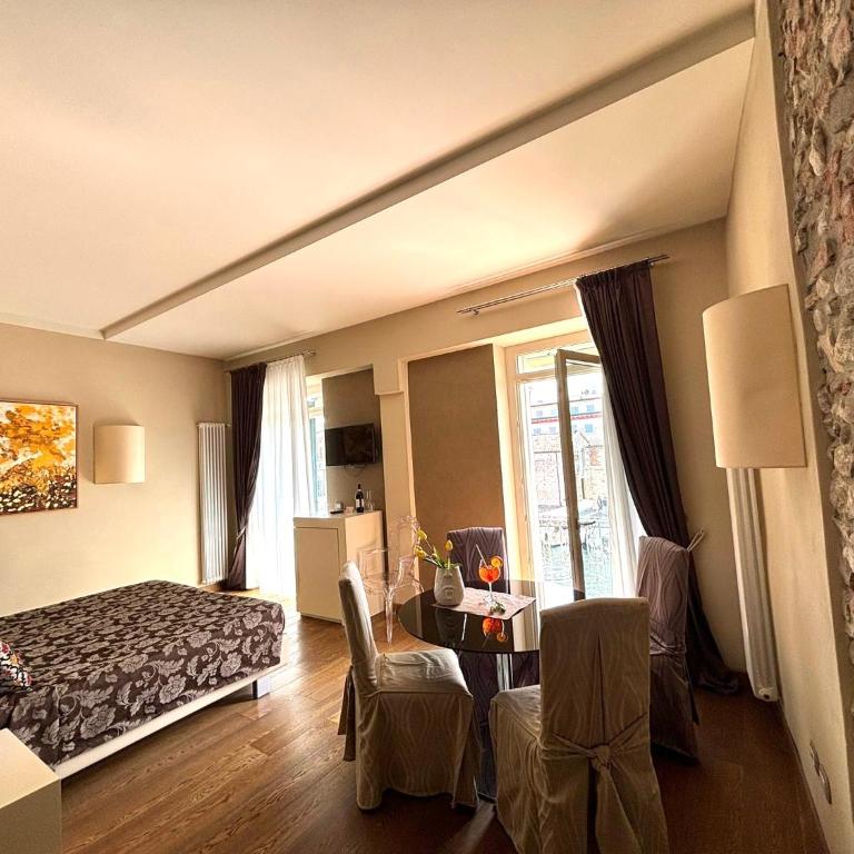Oreste Suite - Junior Suite Deluxe con Balcone e Vista Lago - 8