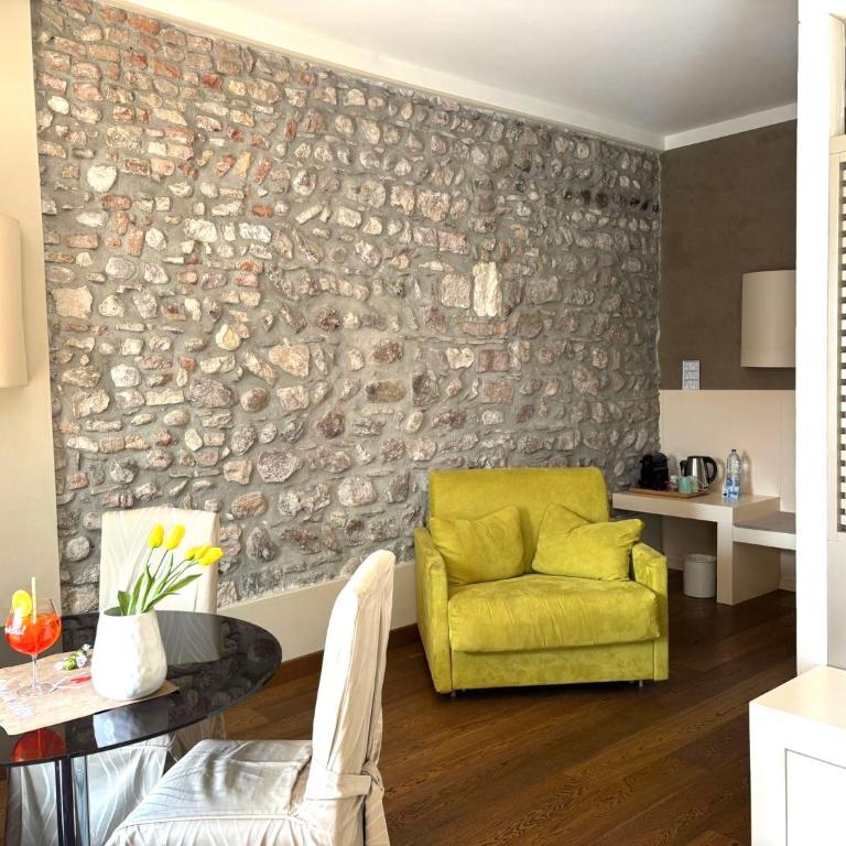 Oreste Suite - Junior Suite Deluxe con Balcone e Vista Lago - 7