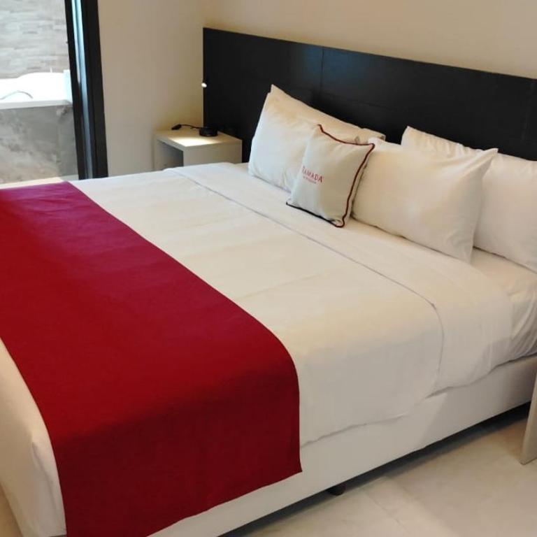 Ramada Suites by Wyndham Asuncion Aeropuerto - King Room - Non-Smoking - 5