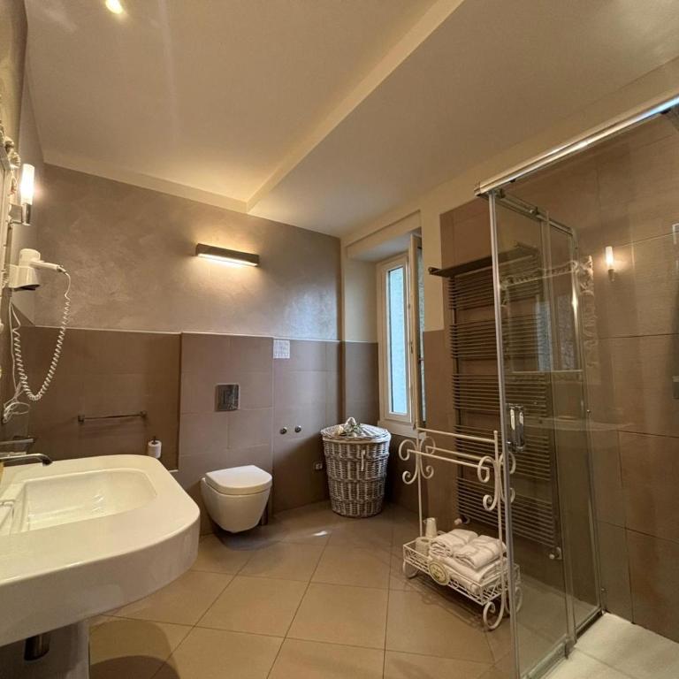 Oreste Suite - Junior Suite Deluxe con Balcone e Vista Lago - 1