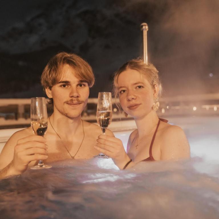 Palace Luxury Wellness Apartment and Boutique Hotel Ski-in-out - Deluxe Doppelzimmer mit Dusche - 1