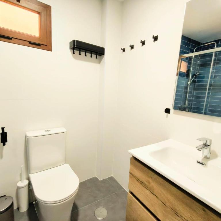 Acogedor Octavo Hábitat by CASAS COCODRILO - Three-Bedroom Apartment - 10