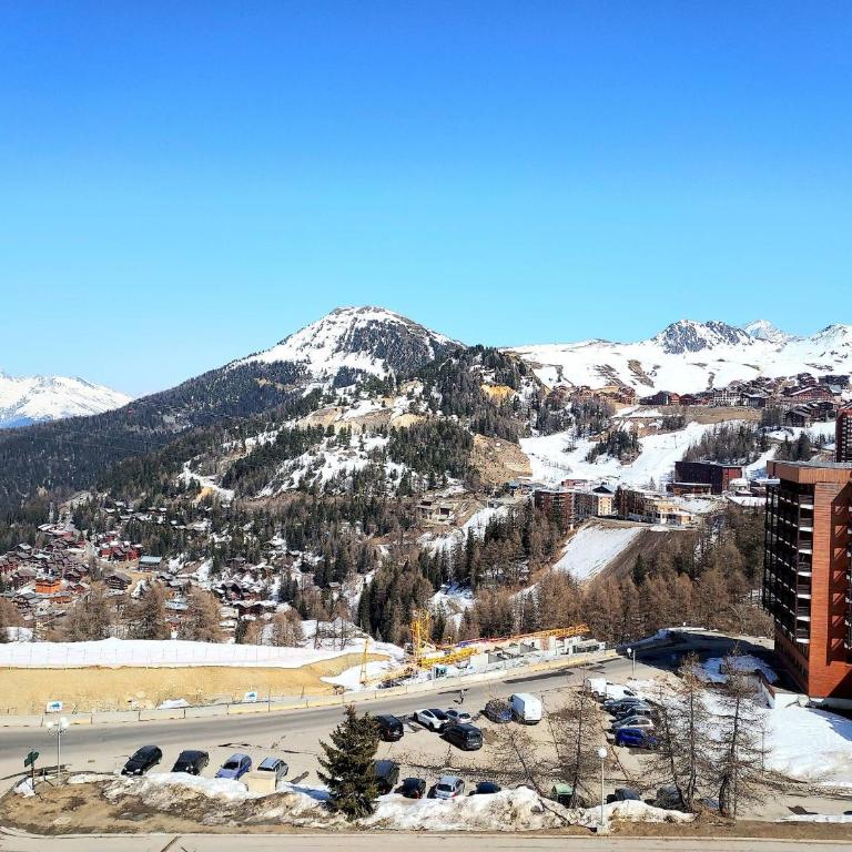Appartement cosy à La Plagne avec balcon panoramique et accès pistes - Studio - 13