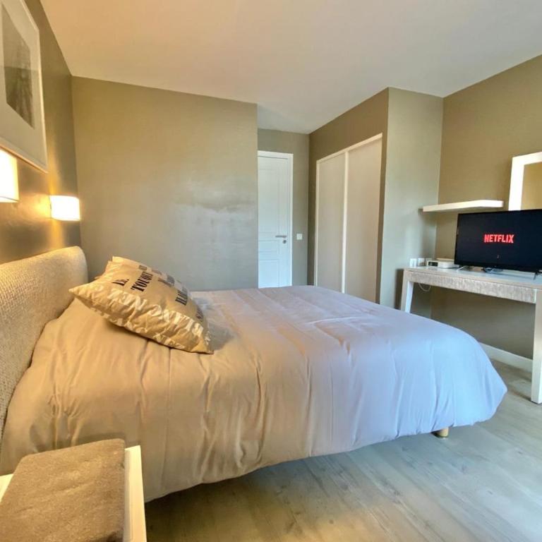 Appt 2 pièces 5 pers avec piscine tennis parking gratuit 156 - Apartment - 12