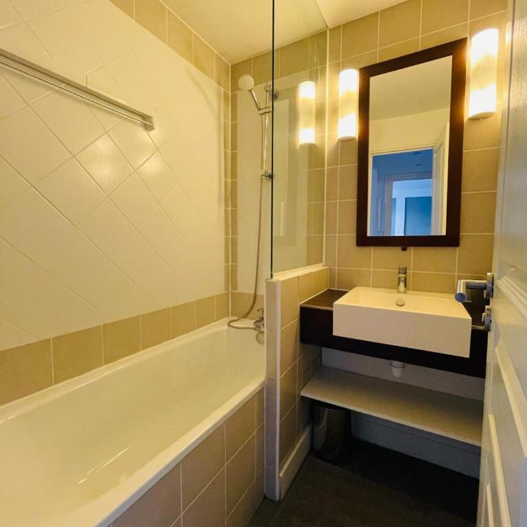Appt 2 pièces 5 pers avec piscine tennis parking gratuit 156 - Apartment - 20