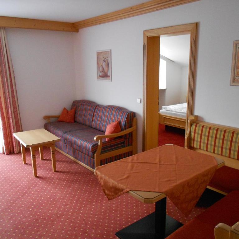 Gästehaus Weißes Rössl - Apartment mit Blick auf die Berge - 1