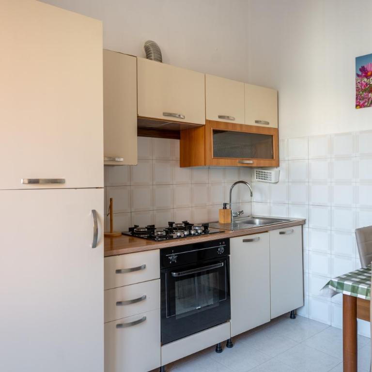 Ludovico12 - One-Bedroom Apartment - 2