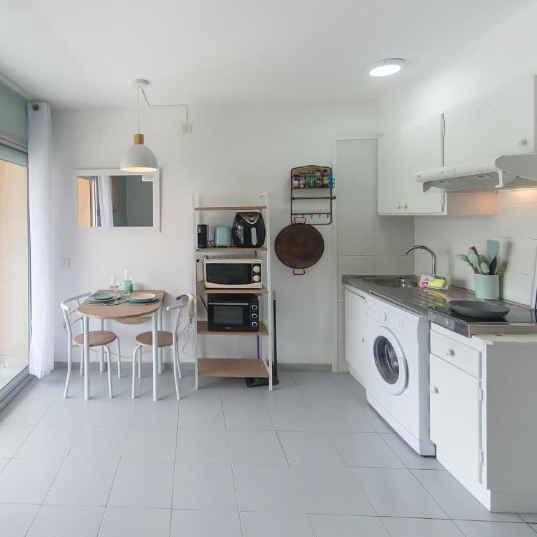WELCS APARTAMENTO 285 PDA junto al mar - Apartment - 10
